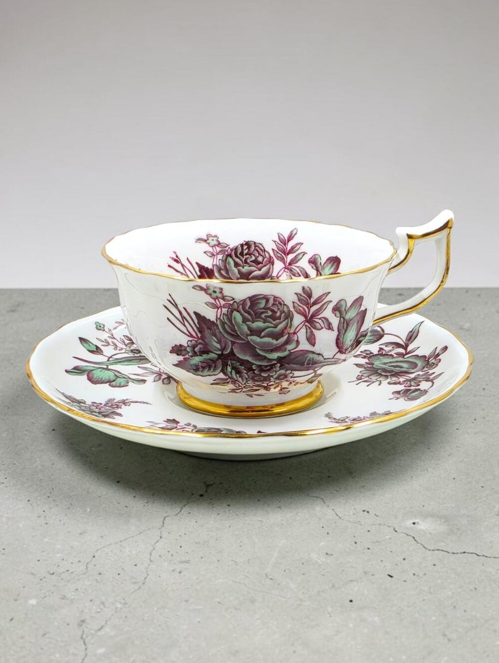 Royal Chelsea Green Rose Cup & Saucer Gold Accent Magenta Outline England